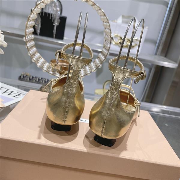 20243518555692 28024